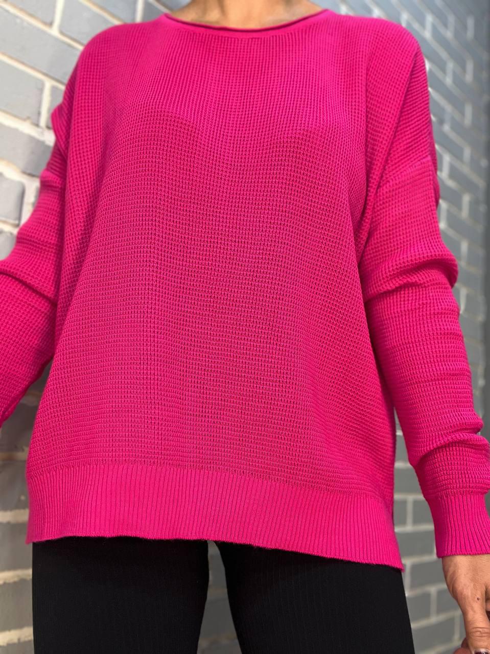 Светр жіночий MIX RAY 6183 тонкий вафельний розрізи по боках вільний крій OS Малиновий (1198) - фото 5 Светр жіночий MIX RAY 6183 тонкий вафельний розрізи по боках вільний крій OS Малиновий (1198) - фото 5