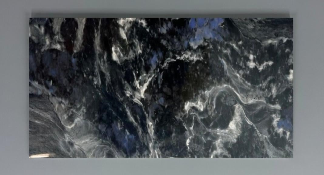 Плитка самоклеящаяся виниловая для стен мрамор 60x30x0,2 см Черно-серый глянец (А57)