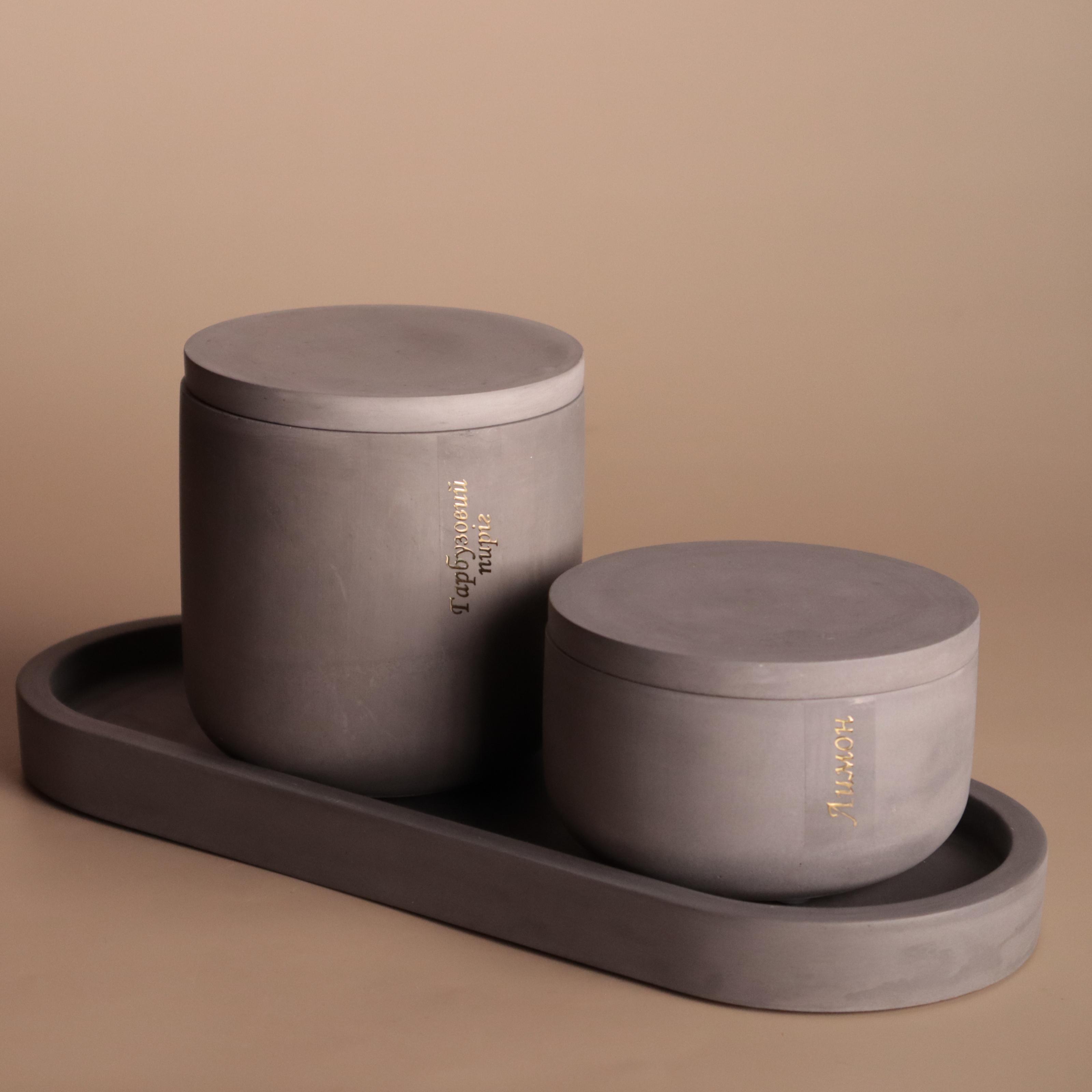 Подарунковий набір аромасвічок Wax Harmony Ваніль з підставкою овальна 100/264 мм Сірий (3000301) Подарунковий набір аромасвічок Wax Harmony Ваніль з підставкою овальна 100/264 мм Сірий (3000301)