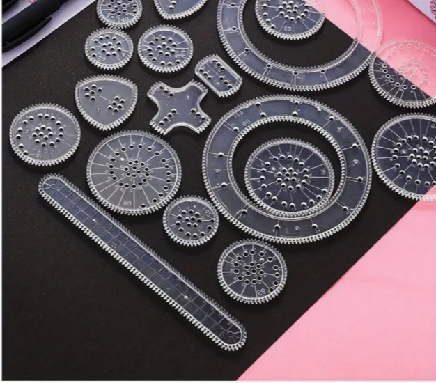 Линейка и спиральные шаблоны для рисования узорных диаграмм 22 пр. (1203) Линейка и спиральные шаблоны для рисования узорных диаграмм 22 пр. (1203)