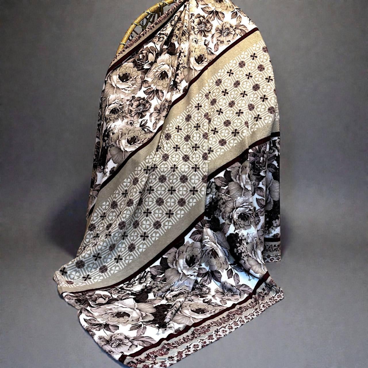 Плед-покрывало Koloco из микрофибры Цветы 180x200 см Розово-серый (07-26-13)