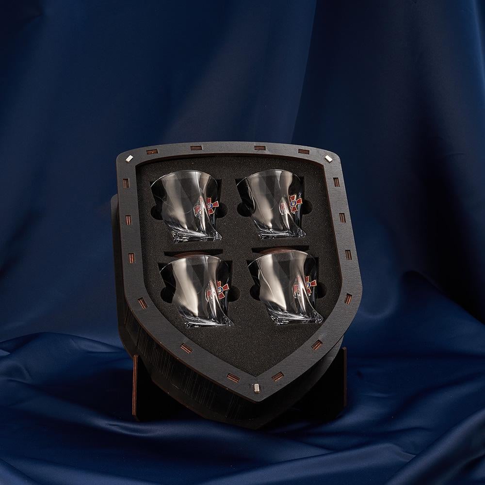 Подарочный набор рюмок с шевроном ВСУ большой (28420963) - фото 3 Подарочный набор рюмок с шевроном ВСУ большой (28420963) - фото 3