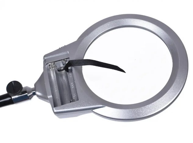 Лупа настольная Zhongdi ZD-126-4 гибкая с подсветкой 2,5х90 мм/8х34 мм/10х34 мм (03140131) - фото 3 Лупа настольная Zhongdi ZD-126-4 гибкая с подсветкой 2,5х90 мм/8х34 мм/10х34 мм (03140131) - фото 3