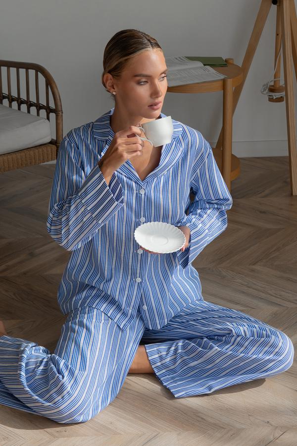 Піжамний костюм Lake Lace з брюками бавовняний M/L (29517764) - фото 5 Піжамний костюм Lake Lace з брюками бавовняний M/L (29517764) - фото 5