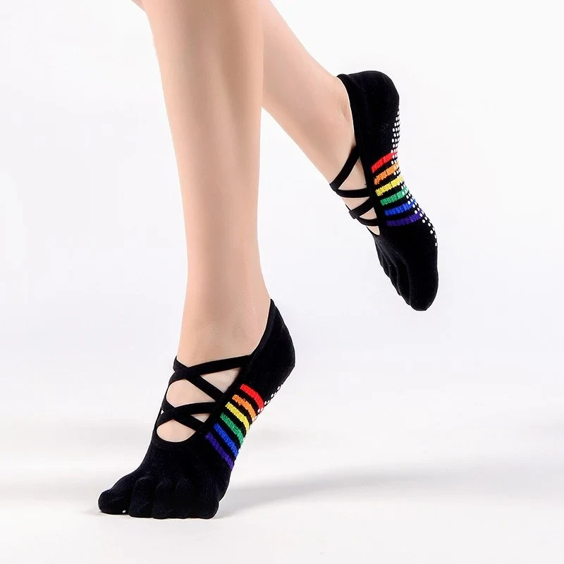 Носки Meikan для йоги пилатеса фитнеса танцев нескользящие с пальцами р. 34-39 2 пары Черный/Белый - фото 5 Носки Meikan для йоги пилатеса фитнеса танцев нескользящие с пальцами р. 34-39 2 пары Черный/Белый - фото 5