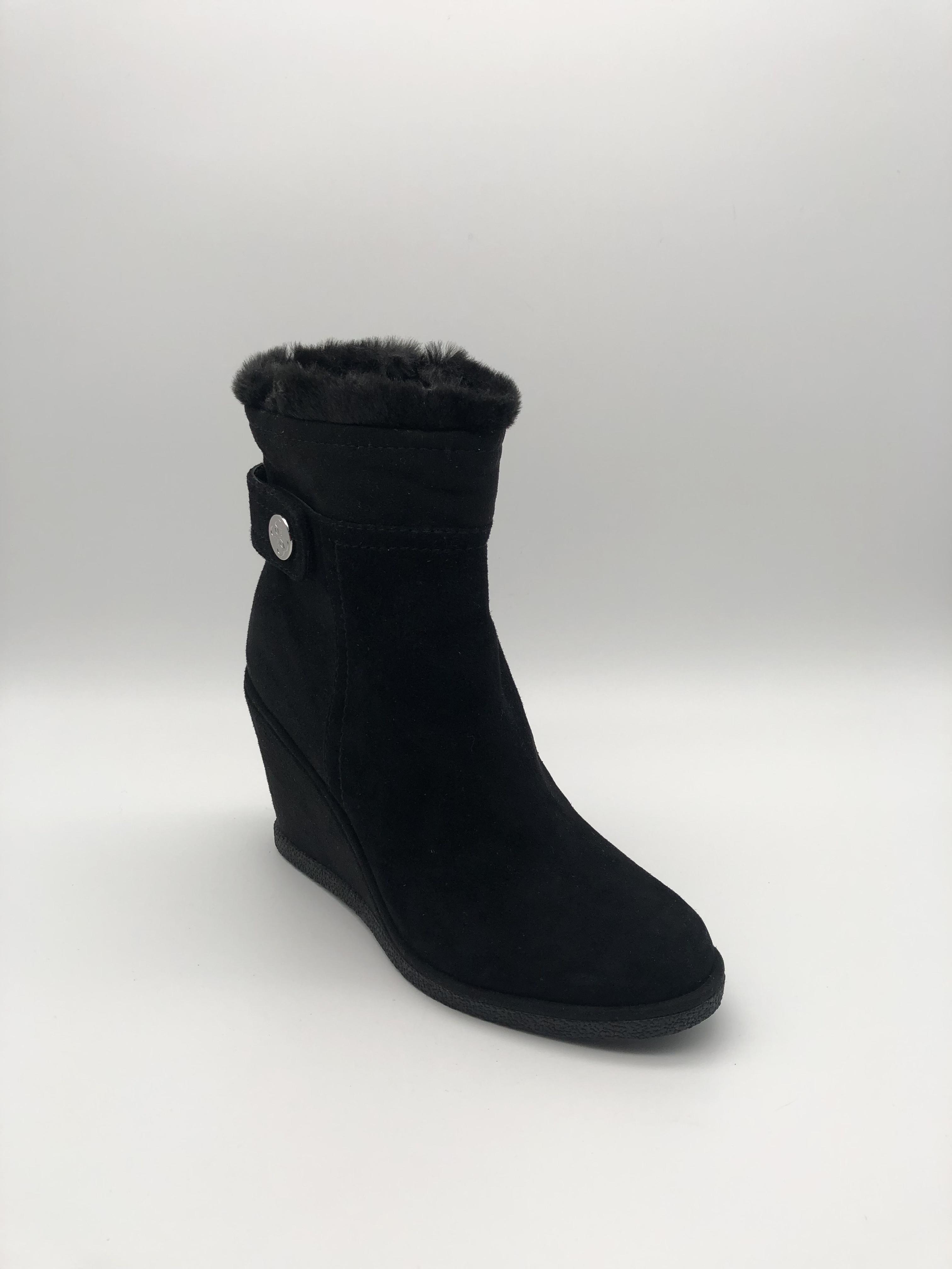 Ботильоны женские Guess 419W р. 37 Черный