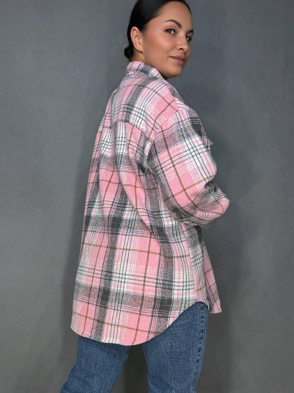 Сорочка жіноча YZY 223 картата оверсайз тепла байка OS Рожевий (5401) - фото 9 Сорочка жіноча YZY 223 картата оверсайз тепла байка OS Рожевий (5401) - фото 9
