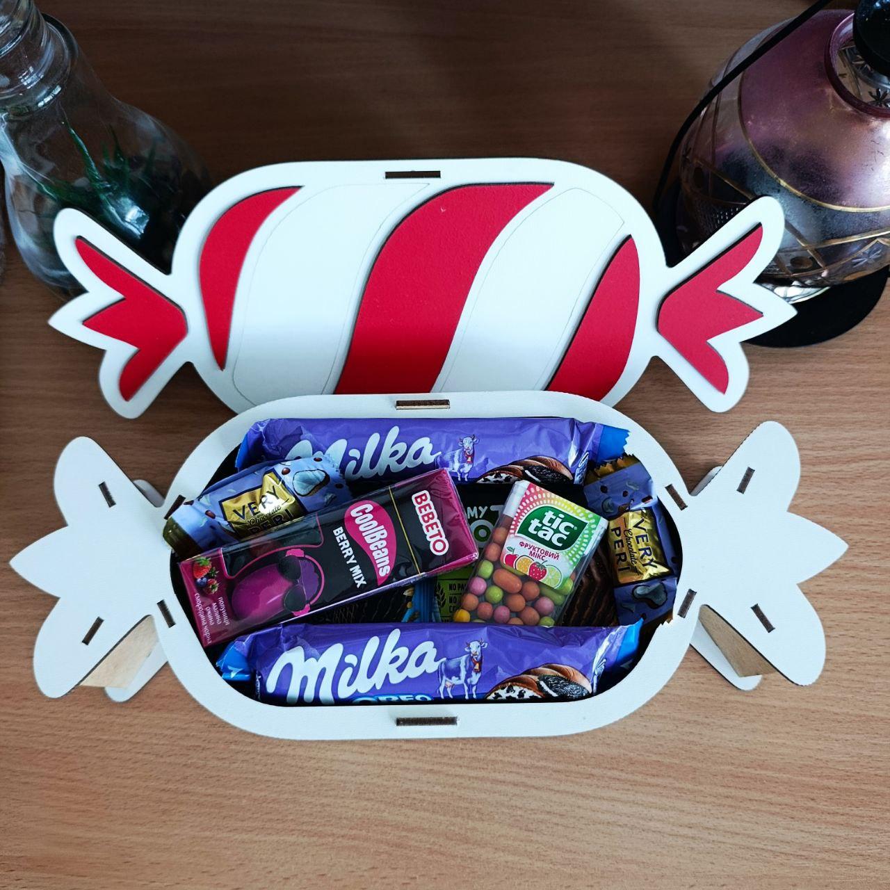 Бокс із солодощами дрібна для дитини/дівчинки на день народження/новий рік/день закоханих/8 березня (ar277) - фото 3 Бокс із солодощами дрібна для дитини/дівчинки на день народження/новий рік/день закоханих/8 березня (ar277) - фото 3