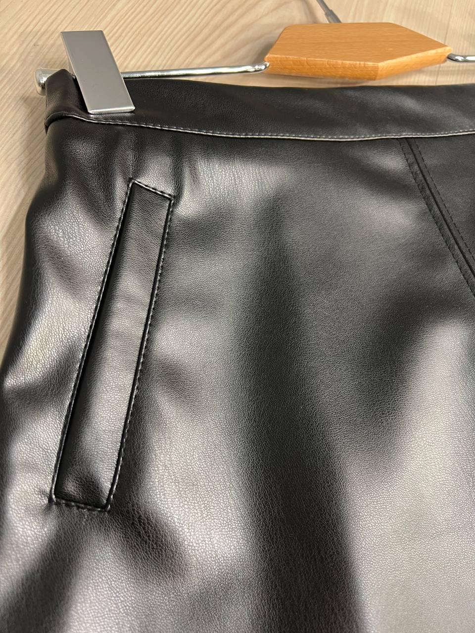 Юбка женская Gritana 878 короткая трапеция экокожа XS Черный (3457) - фото 6 Юбка женская Gritana 878 короткая трапеция экокожа XS Черный (3457) - фото 6