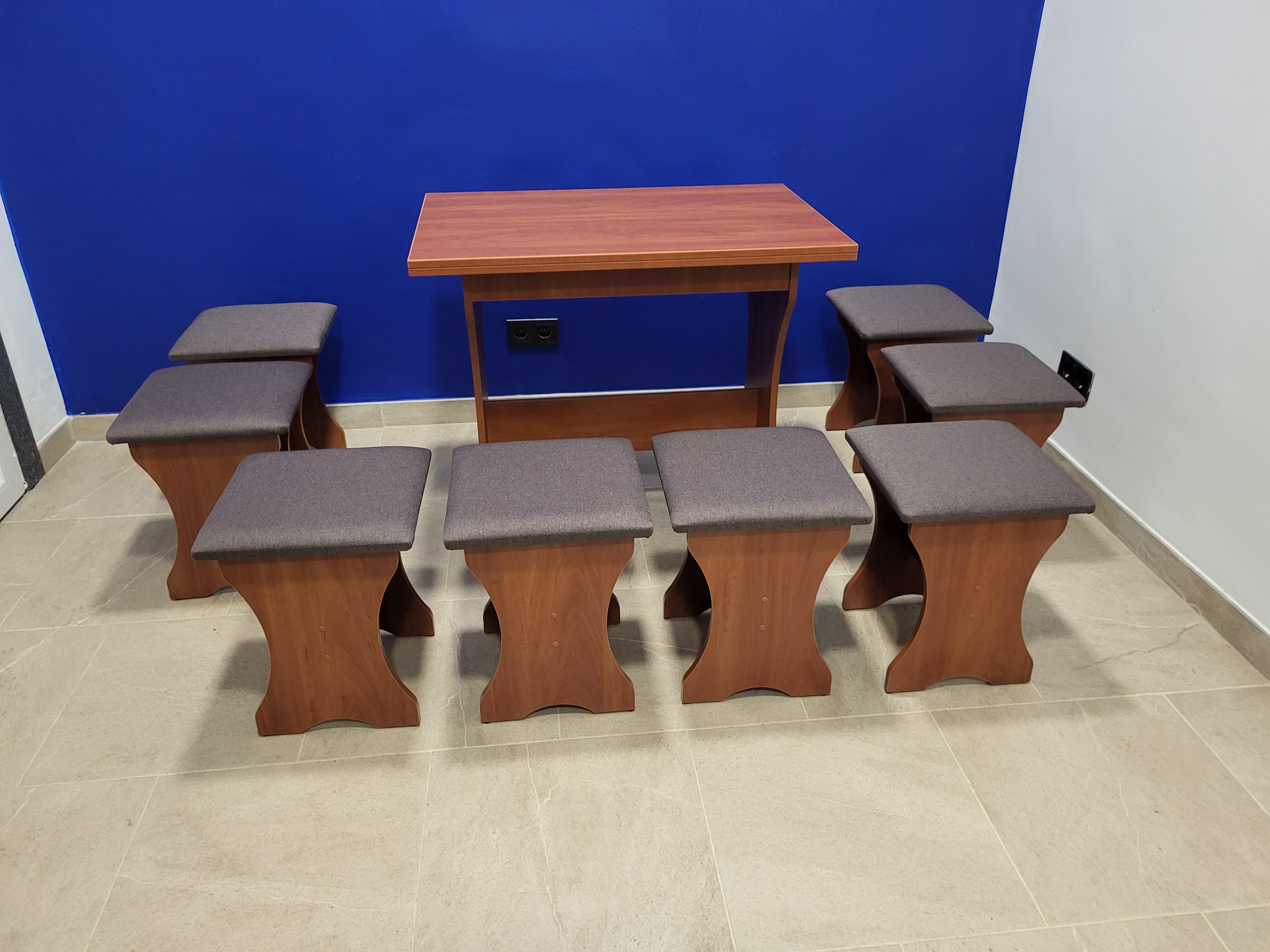 Стол раскладной и 8 табуретов Семейный Яблоня/Бонус Нова (S8T-Y-BN)