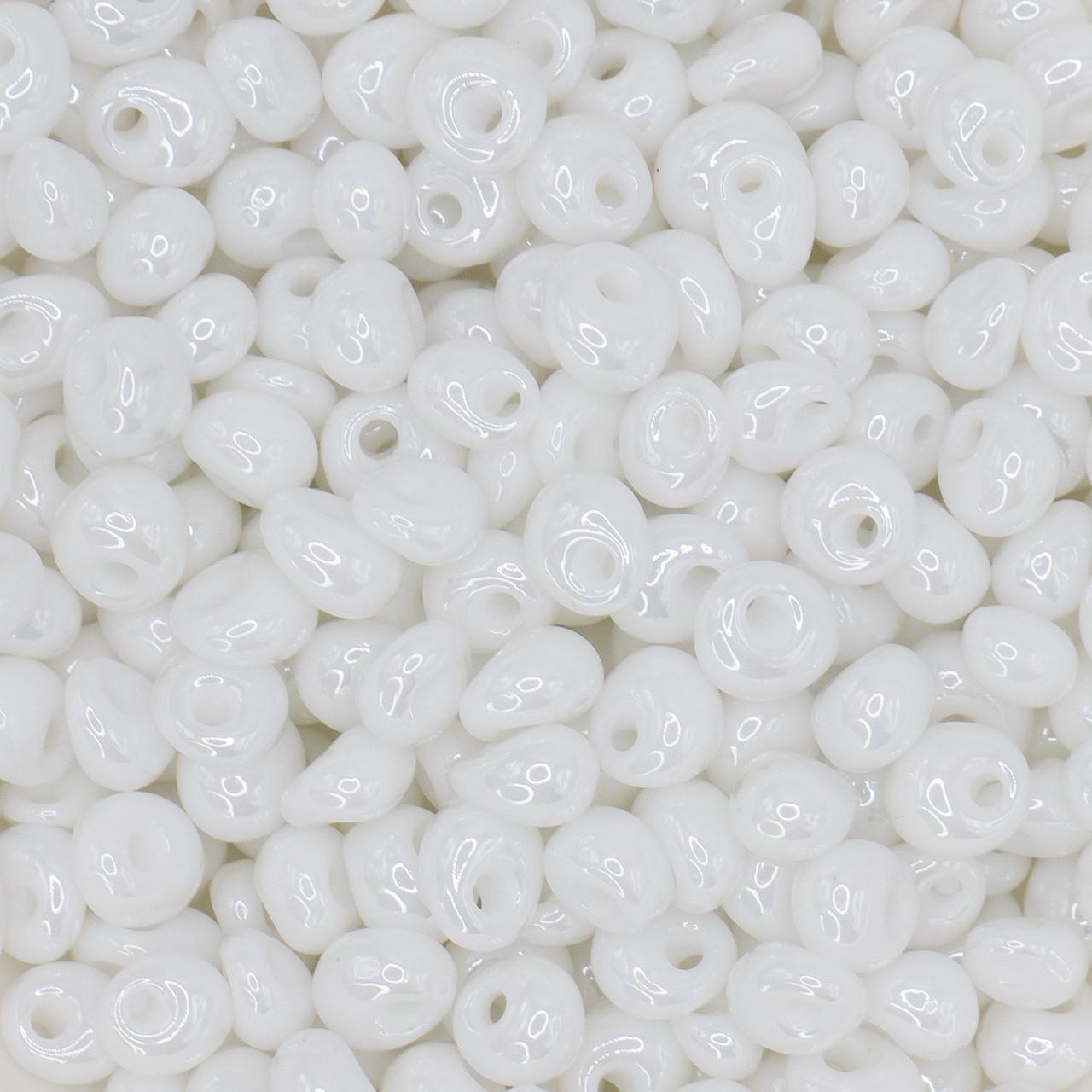 Бисер крупный Капля 4х5 мм 25 г Белый (БР0405я02)