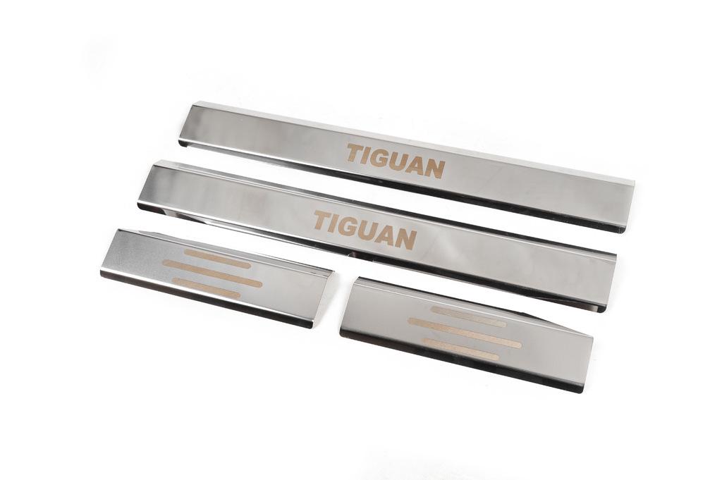 Накладки на внутренние пороги Carmos для Volkswagen Tiguan 2007-2016 гг. нержавеющая сталь Хром