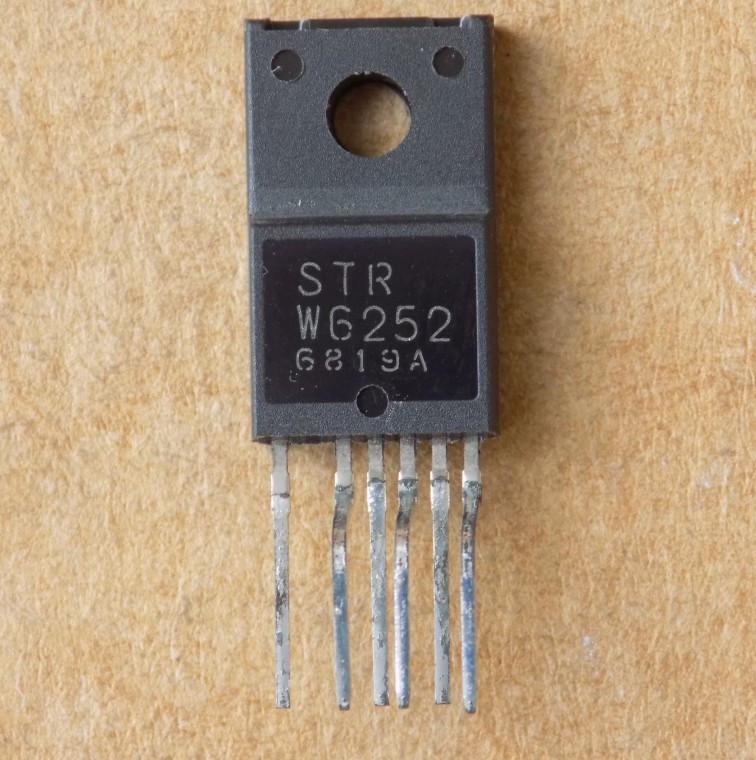 Микросхема STRW6252 (51645)