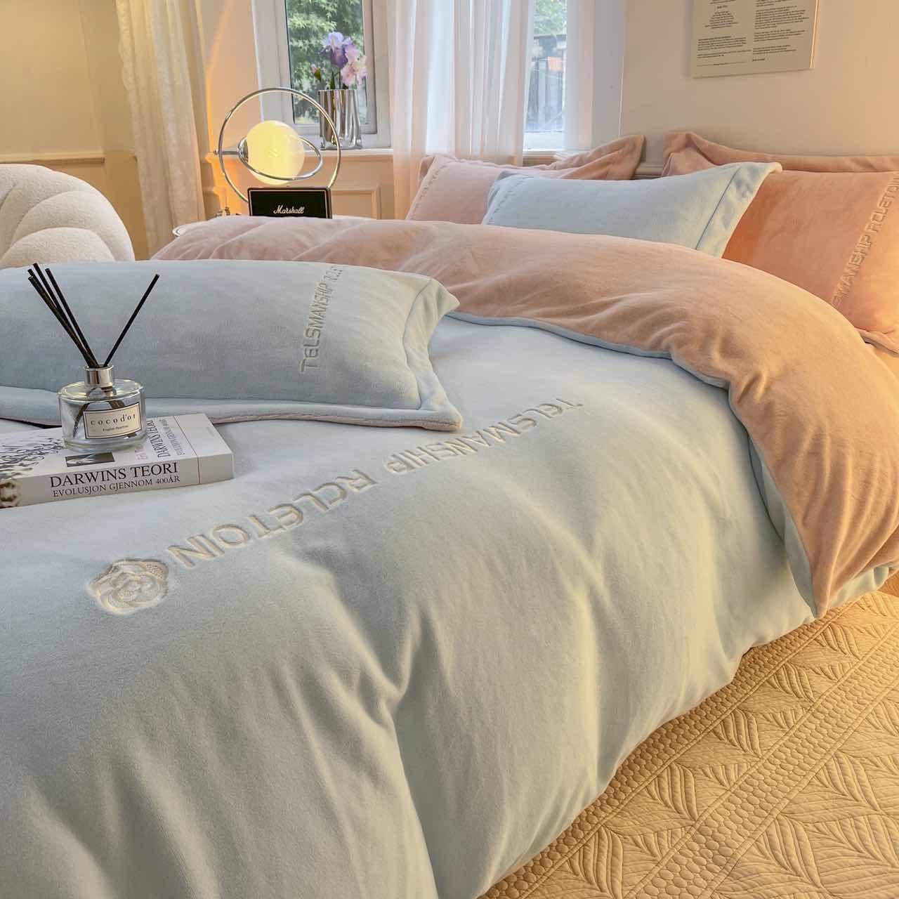 Комплект постельного белья зимний двуспальный евро (25312)