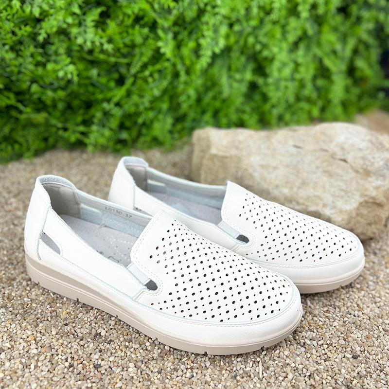 Мокасини жіночі Е-0010130 перфорована шкіра р. 37 23,5 см Білий (25330818) - фото 3 Мокасини жіночі Е-0010130 перфорована шкіра р. 37 23,5 см Білий (25330818) - фото 3