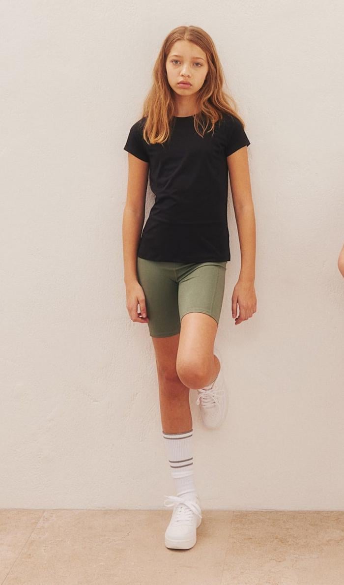 Топ H&M 1188864 122-128 см Черный