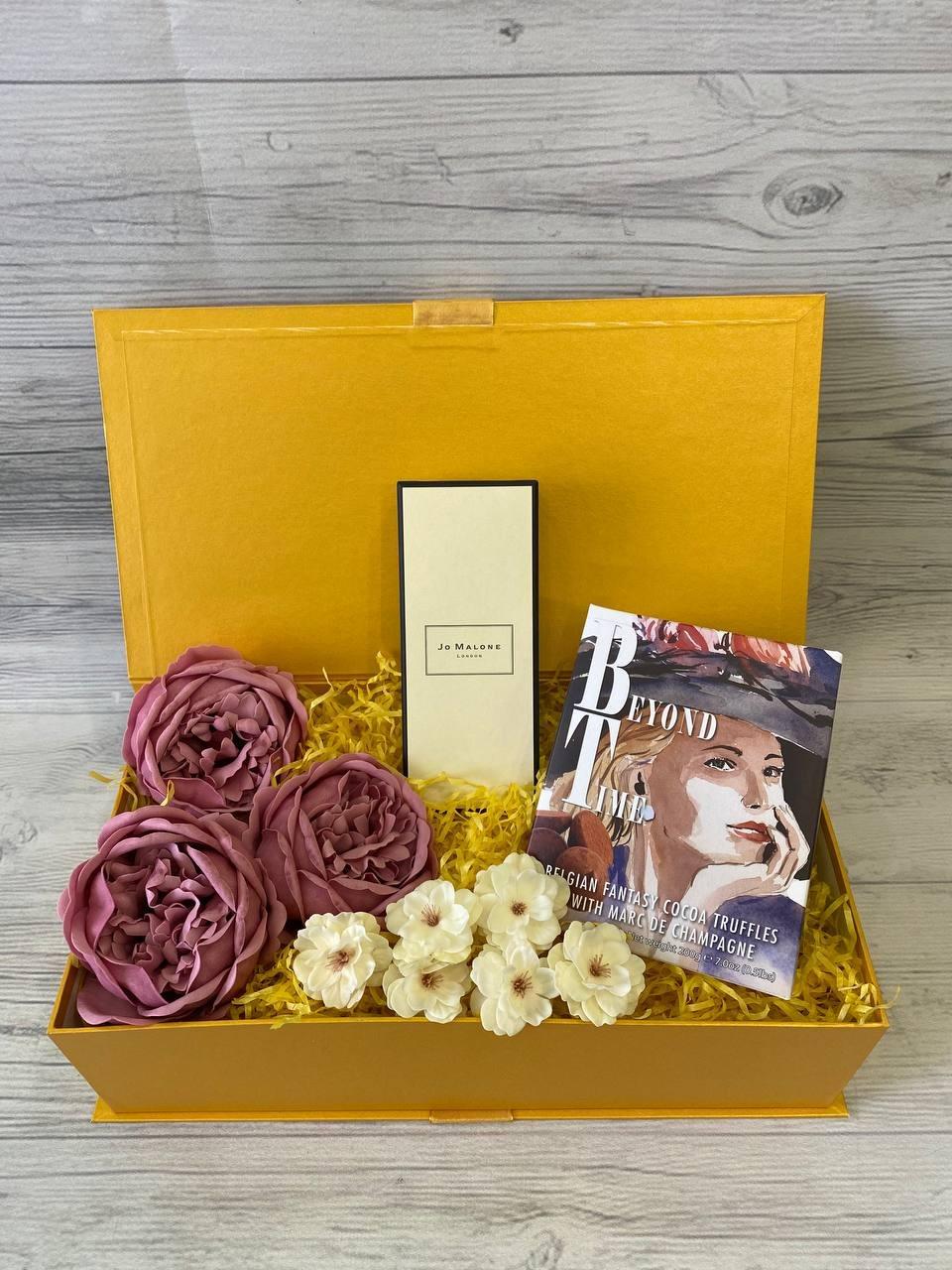 Подарочный набор сладостей Jo Malone