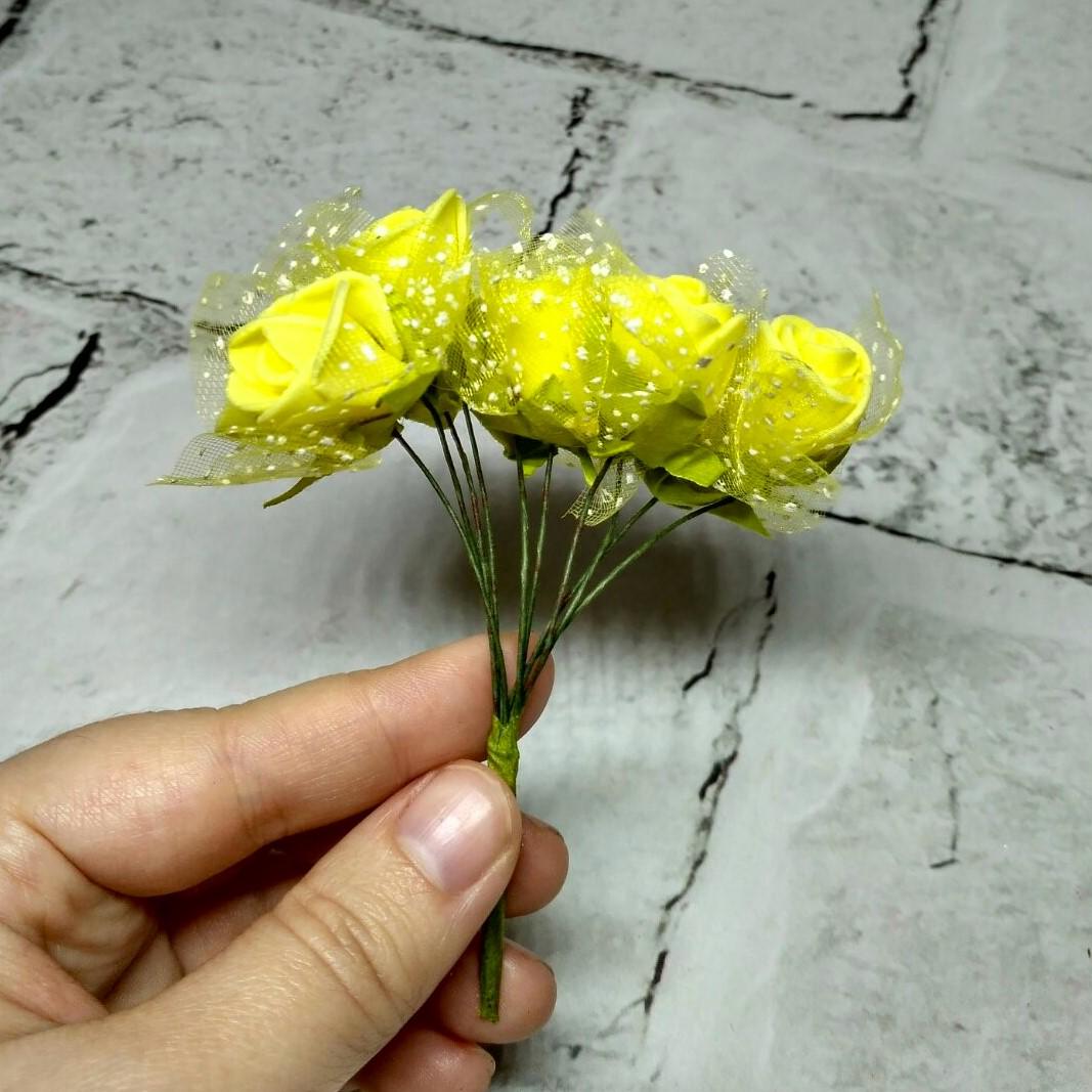 Цветы искусственные для декора розы с фатином из фоамирана латексные 10 шт. 2 см Желтый (4302-1) - фото 2 Цветы искусственные для декора розы с фатином из фоамирана латексные 10 шт. 2 см Желтый (4302-1) - фото 2