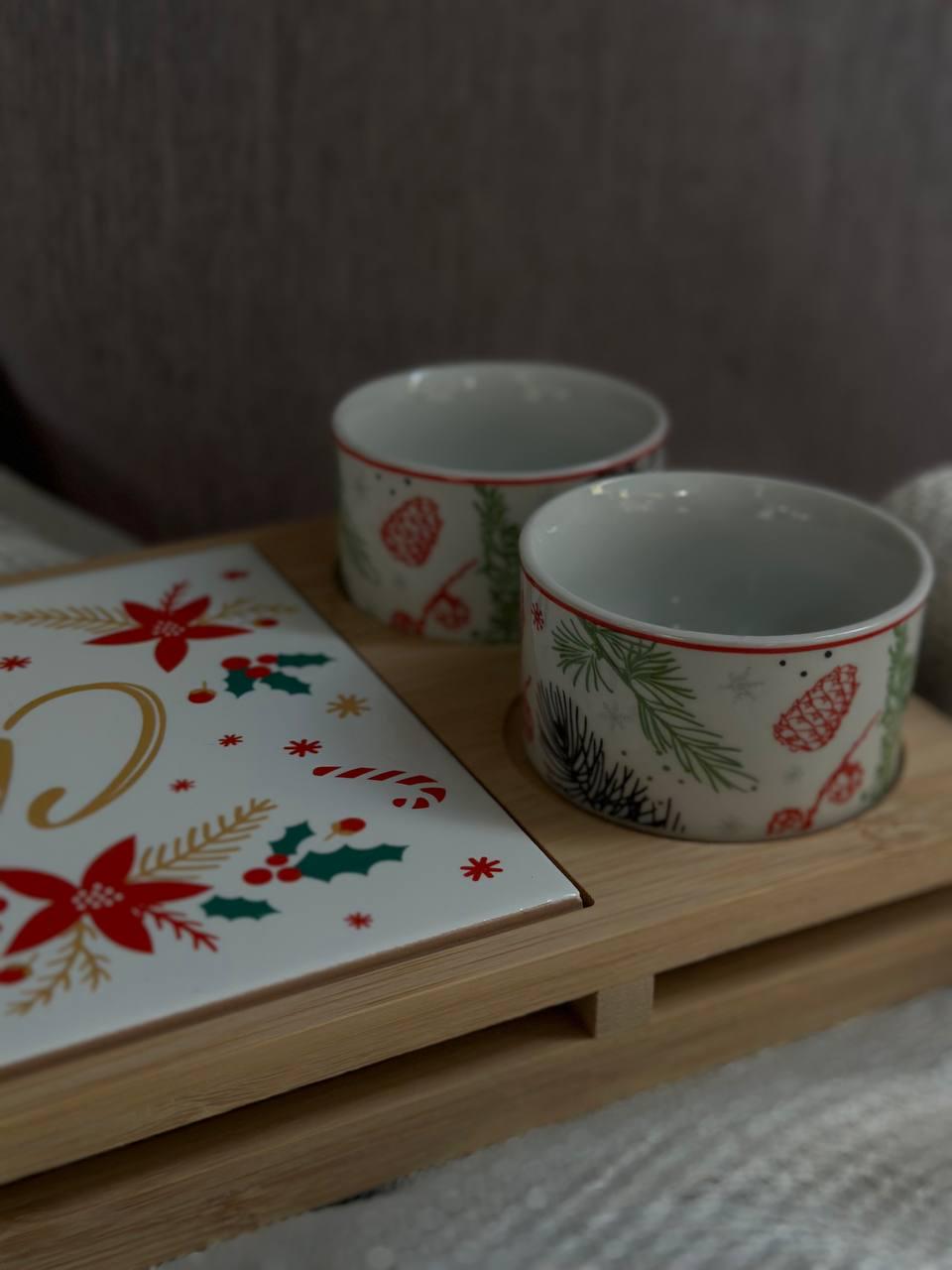 Набір піал новорічних Elisey Сани на бамбуковій підставці 34х17х4 см (16020-005) - фото 5 Набір піал новорічних Elisey Сани на бамбуковій підставці 34х17х4 см (16020-005) - фото 5