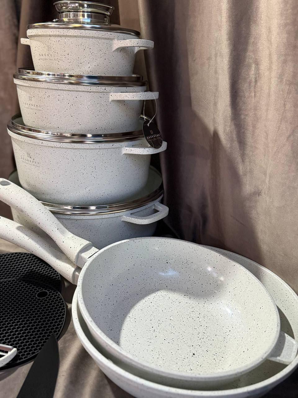 Набір кухонного посуду Edenberg EB-8185 з мармуровим антипригарним покриттям 21 предмет Бежевий (EB-8185) - фото 4 Набір кухонного посуду Edenberg EB-8185 з мармуровим антипригарним покриттям 21 предмет Бежевий (EB-8185) - фото 4