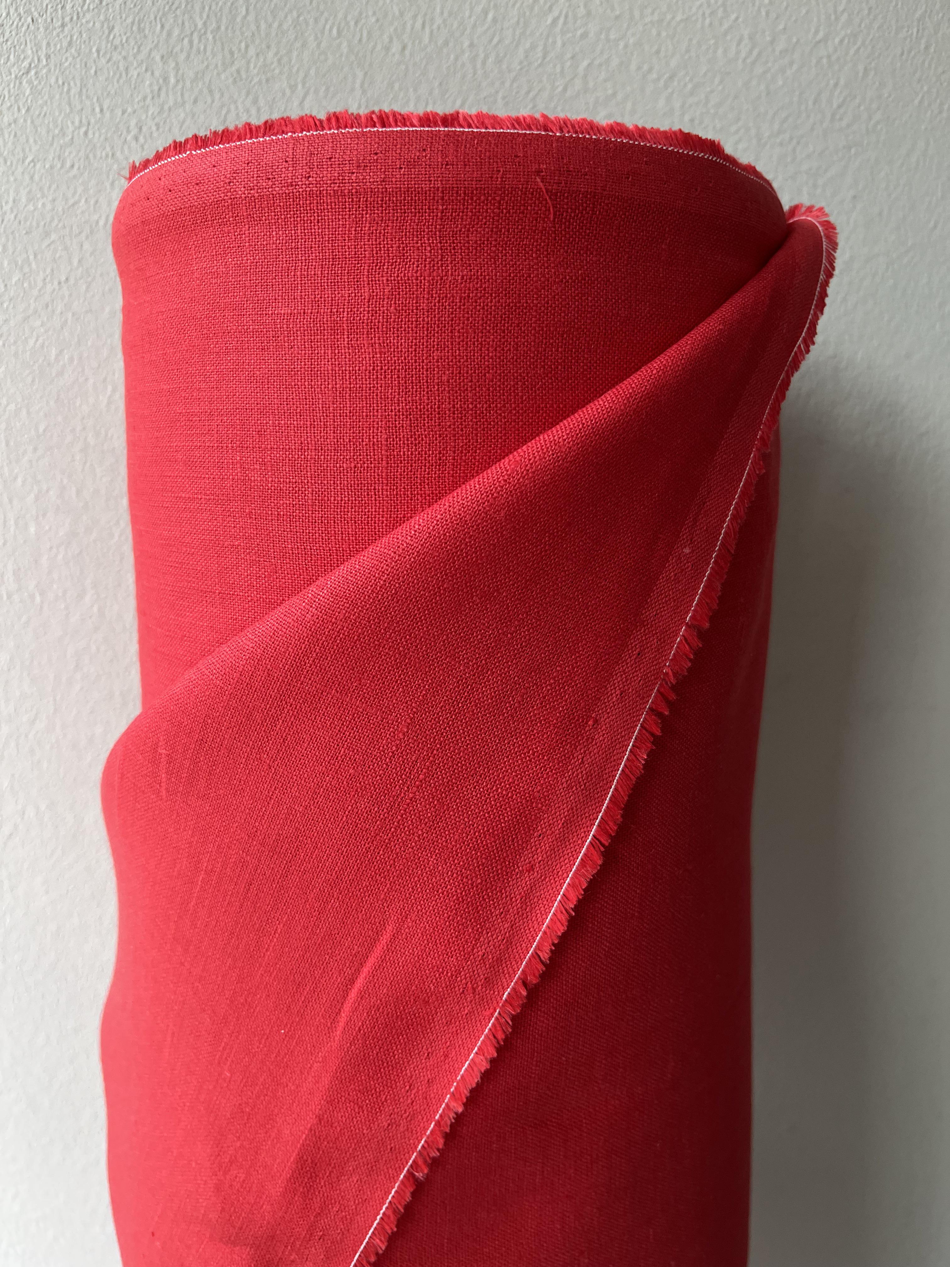 Ткань льняная костюмная Linen Plus 148 см 1427 Красный - фото 4 Ткань льняная костюмная Linen Plus 148 см 1427 Красный - фото 4