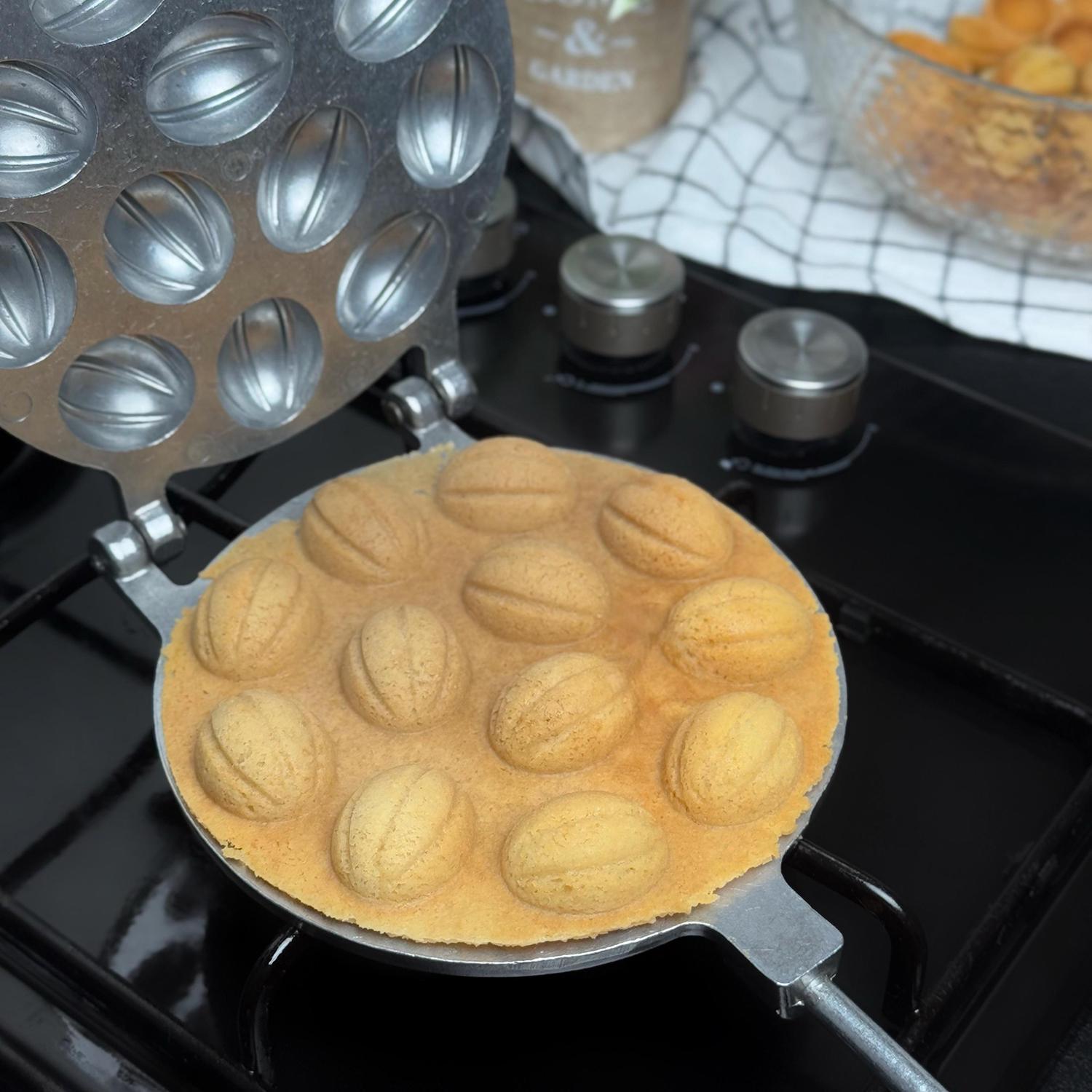 Форма для выпекания орешков ХЕАЗ на 12 половинок орехов со съемными ручками (87441) - фото 45 Форма для выпекания орешков ХЕАЗ на 12 половинок орехов со съемными ручками (87441) - фото 45