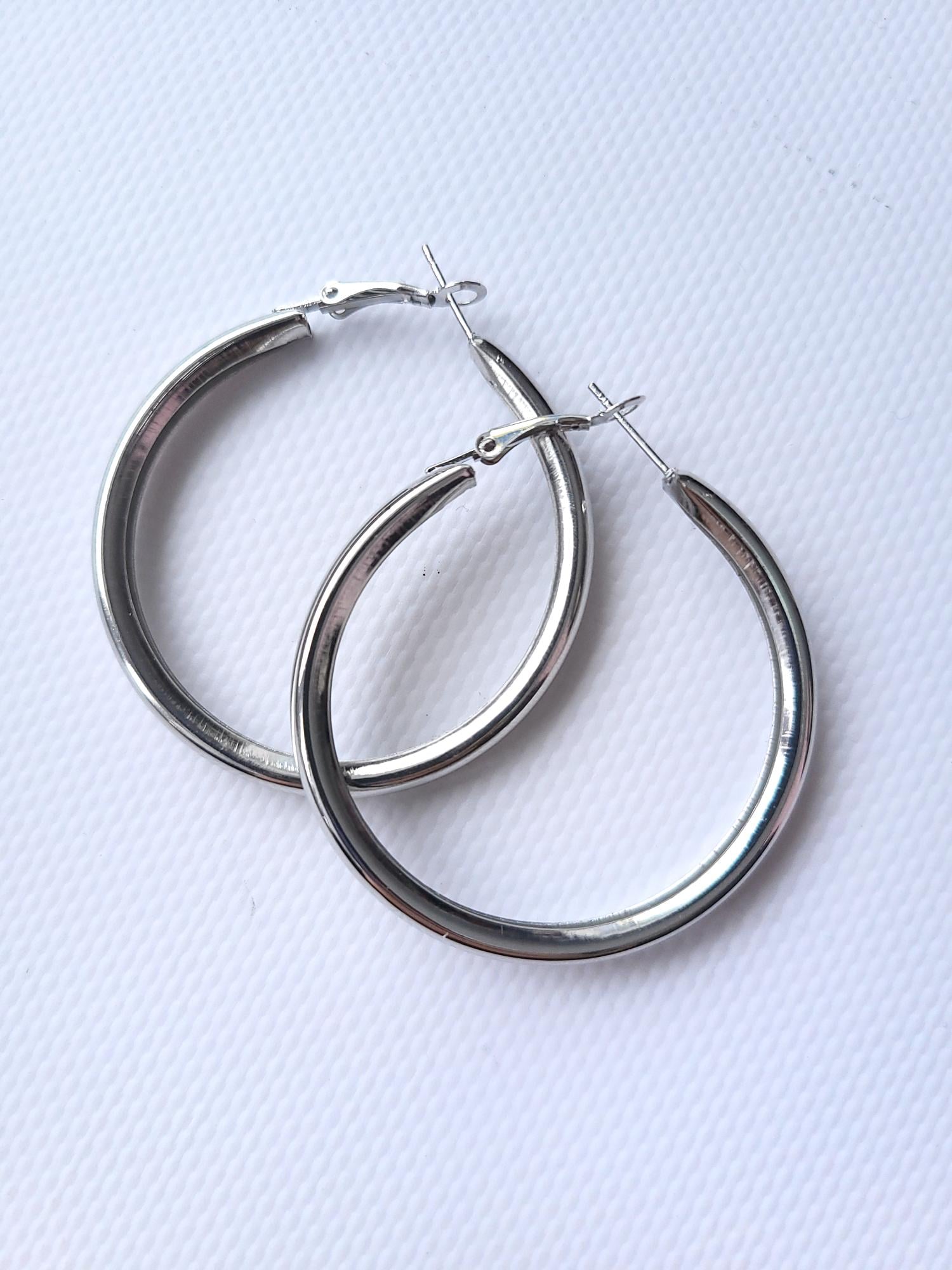 Серьги объемные кольца 4,5 см Серебристый (12930)