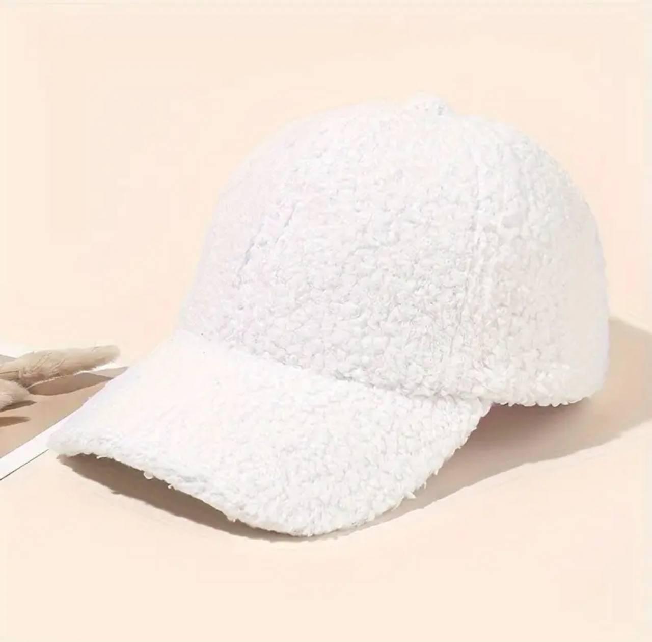 Кепка Тедди овечка зимняя OS Белый (63410) - фото 2 Кепка Тедди овечка зимняя OS Белый (63410) - фото 2