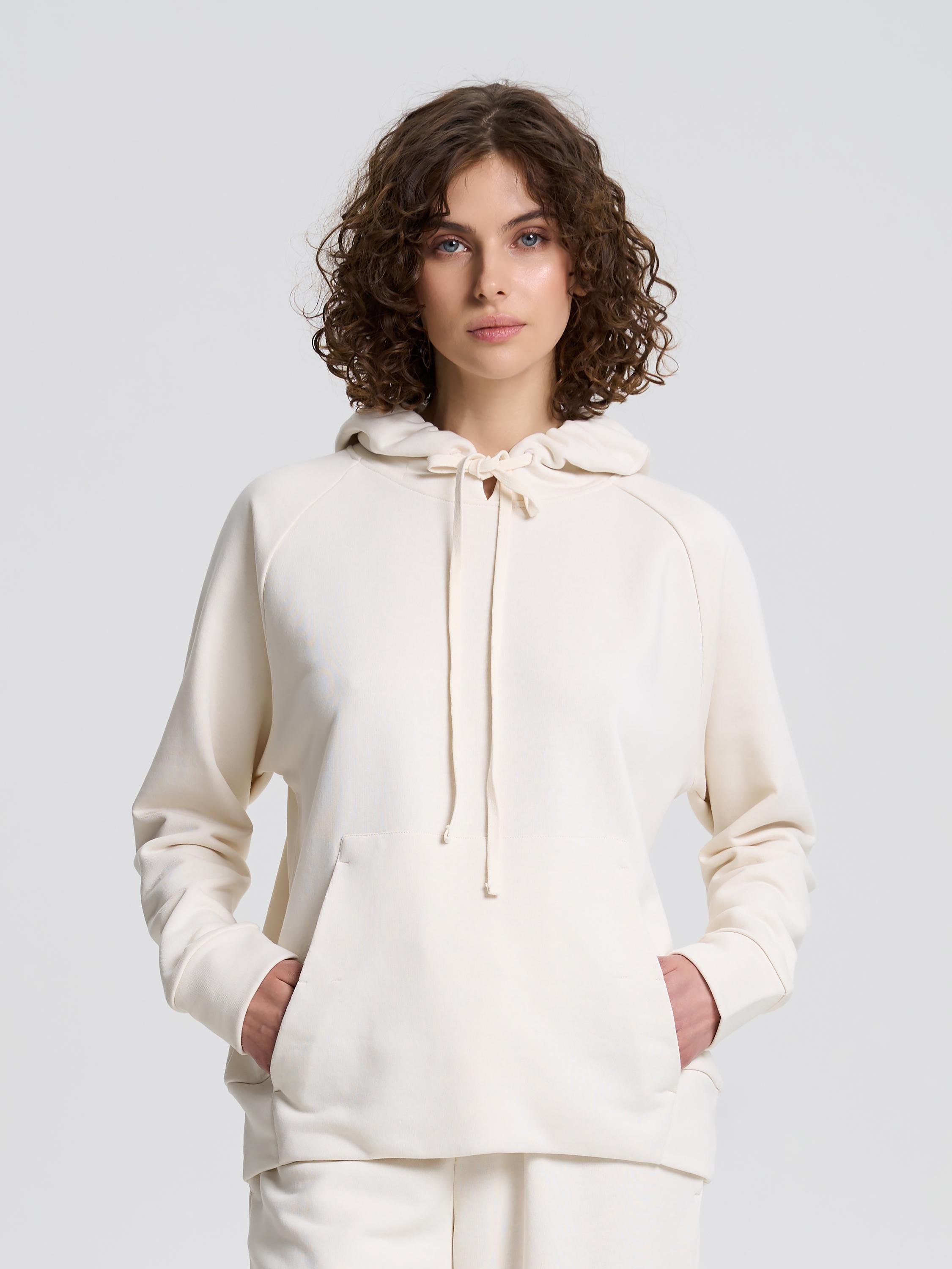 Худи женское с акцентным кроем ROZA 240608 XS Світло-бежевый (4824005718502)