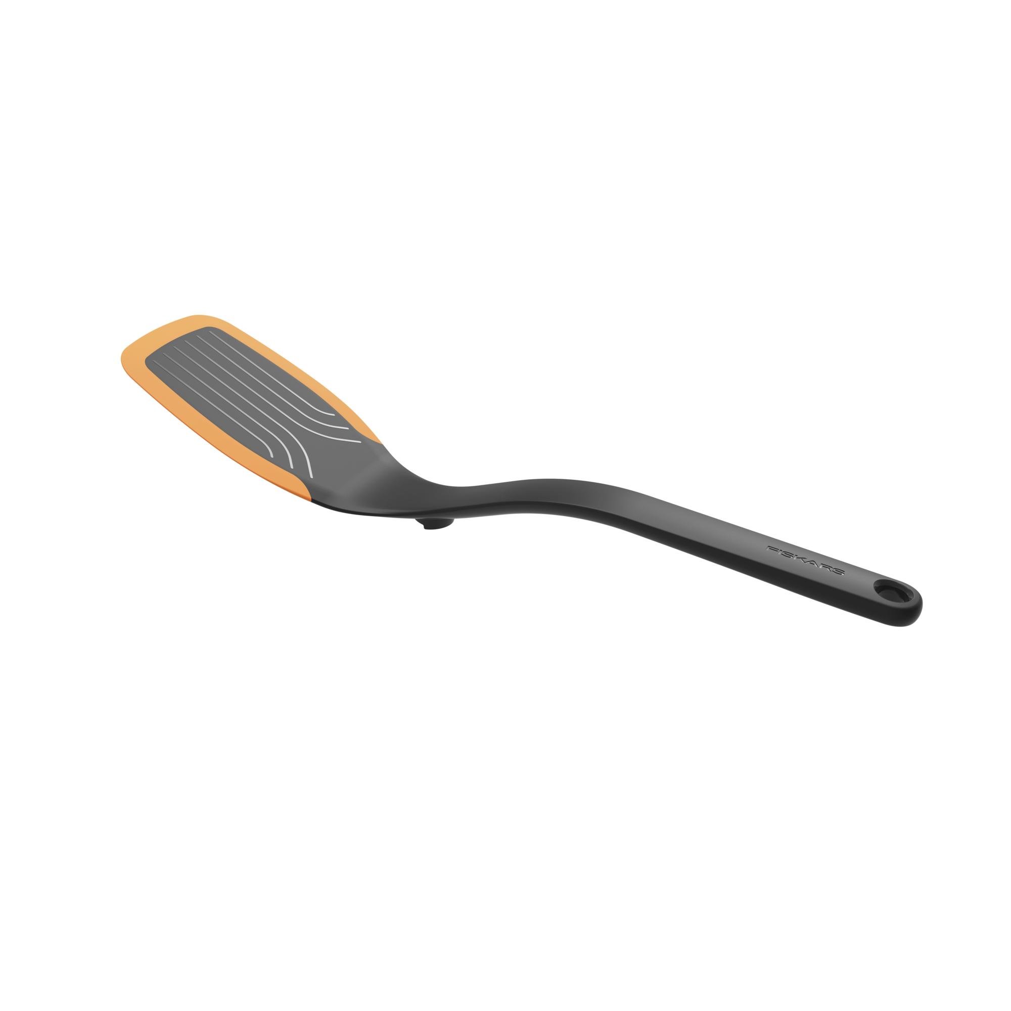 Лопатка кухонна Fiskars Functional Form пластик силікон 37,3x8 см Чорний з помаранчевим (1027300)