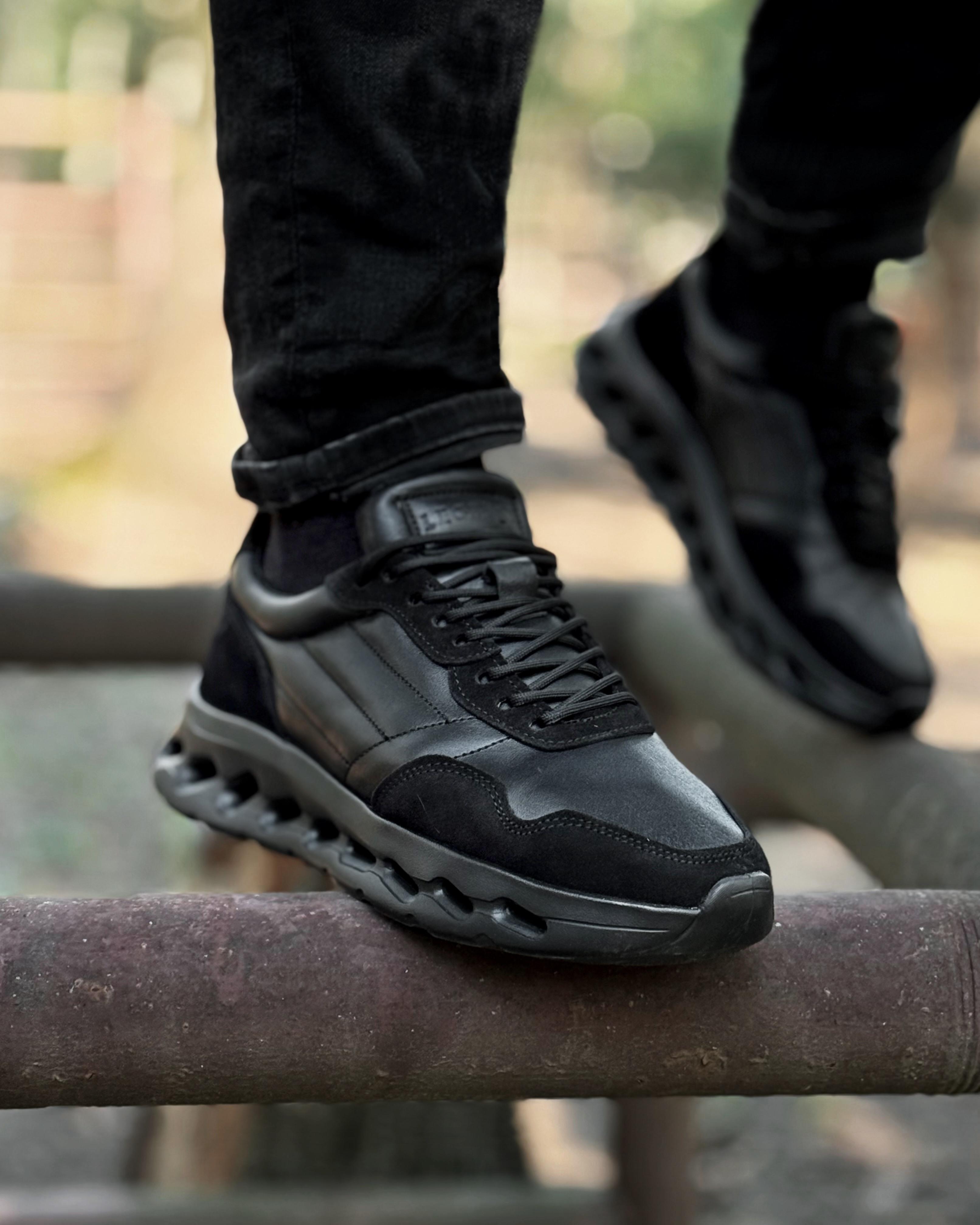 Кроссовки мужские кожаные RICO BLACK р. 40