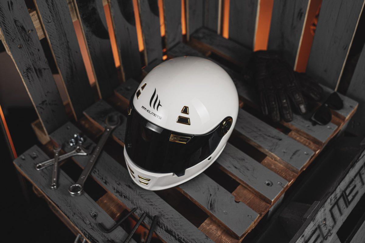 Мотошлем MT HELMETS Jarama Solid S Gloss White (25136) - фото 4
