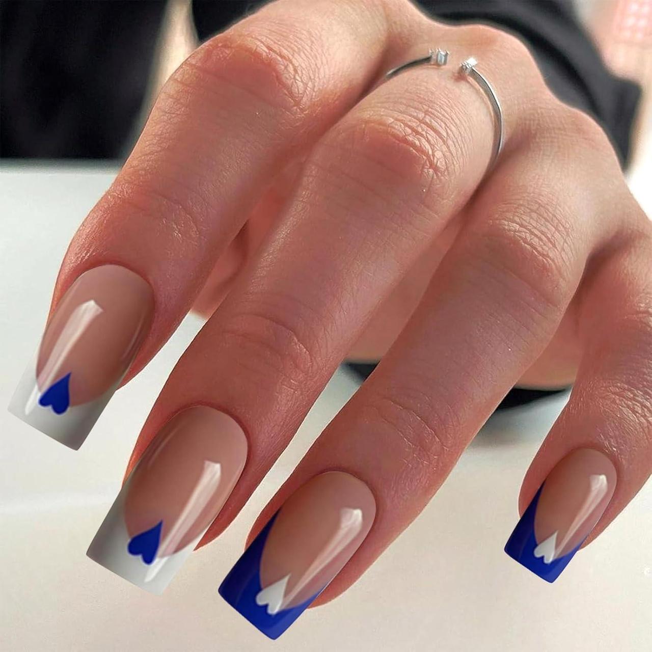 Накладные ногти френч с сердечками квадрат с клеевыми пластинами 24 шт. Синий с белым - фото 4 Накладные ногти френч с сердечками квадрат с клеевыми пластинами 24 шт. Синий с белым - фото 4