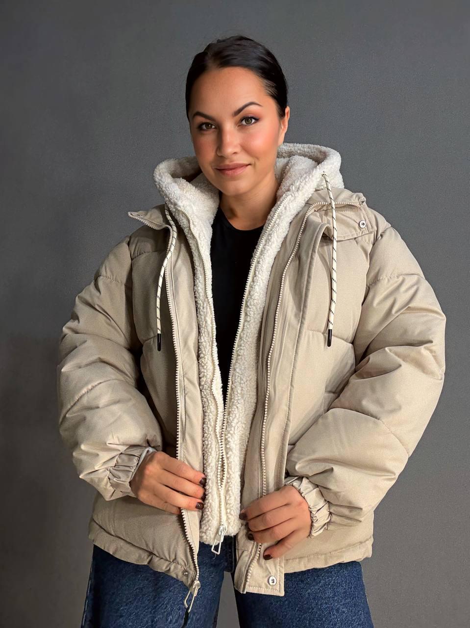 Куртка женская LADY YEP 8096 оверсайз с капюшоном и мехом тедди р. 44 Капучино (4799) - фото 2