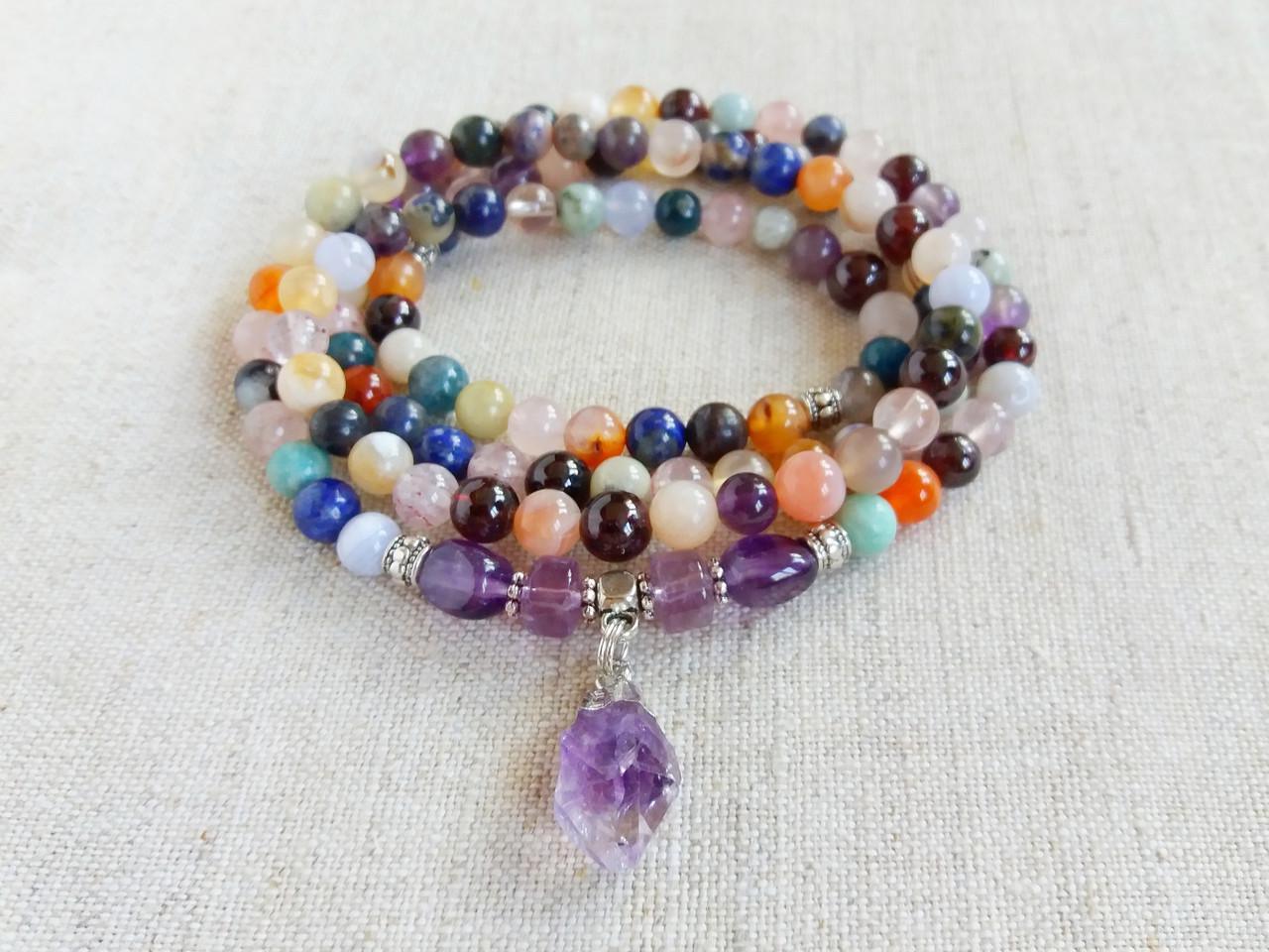 Браслет многослойный из натуральных камней с аметистовой подвеской (1122908382)