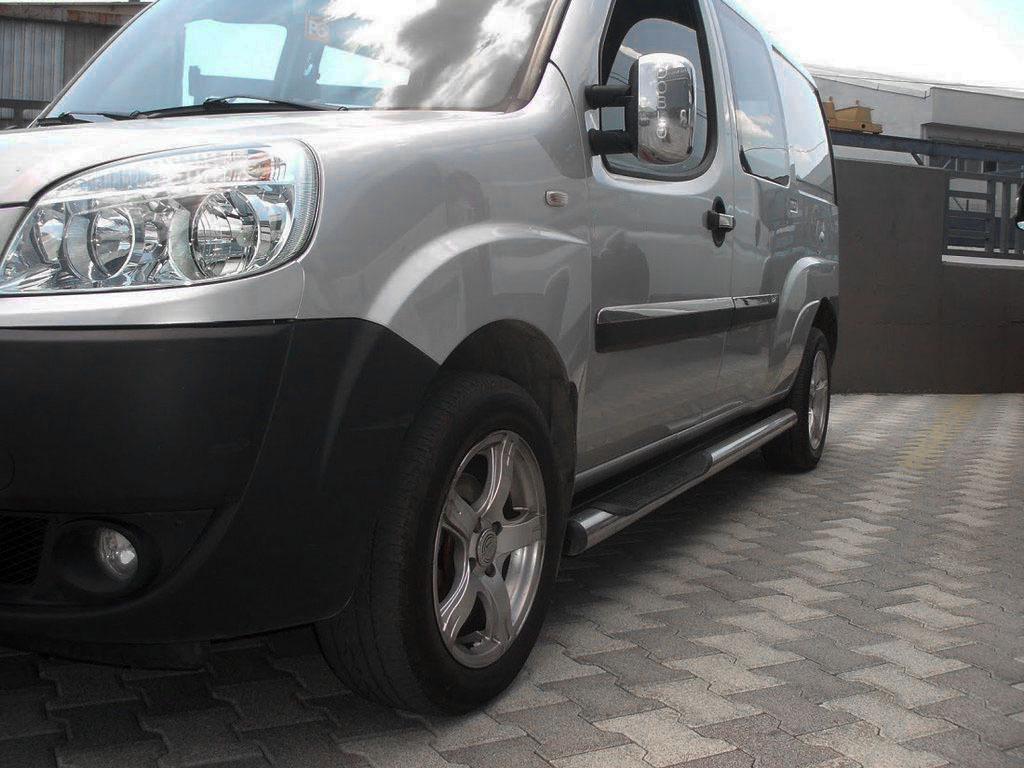 Боковые трубы 70 мм с пластиковыми вставками CAN для Fiat Doblo I 2001-2005 гг. нержавеющая сталь Хром