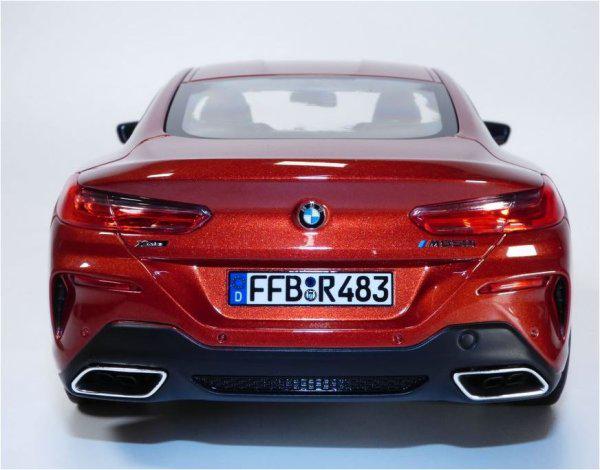 Модель автомобиля Norev 1:18 BMW 8 G15 Series Coupe Orange Metallic (183285) - фото 7 Модель автомобиля Norev 1:18 BMW 8 G15 Series Coupe Orange Metallic (183285) - фото 7
