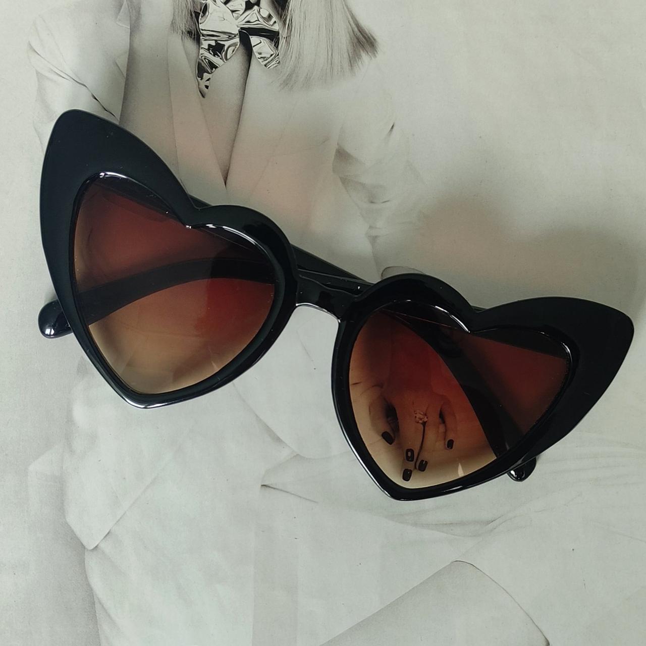 Очки женские солнцезащитные в форме сердца Черный с коричневым