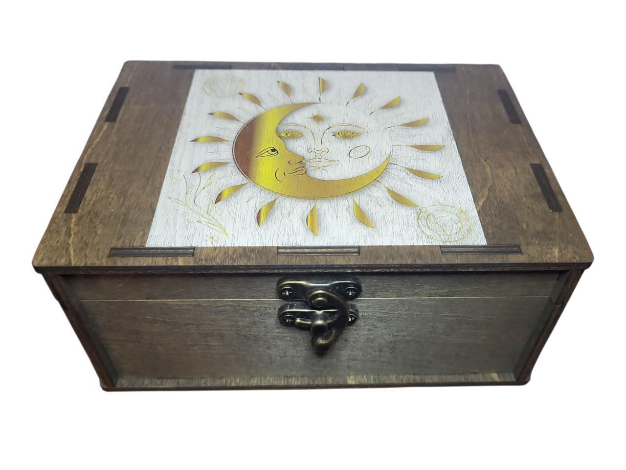 Коробочка деревянная для карт таро Солнце и Луна 17х12х7,6 см Коричневый