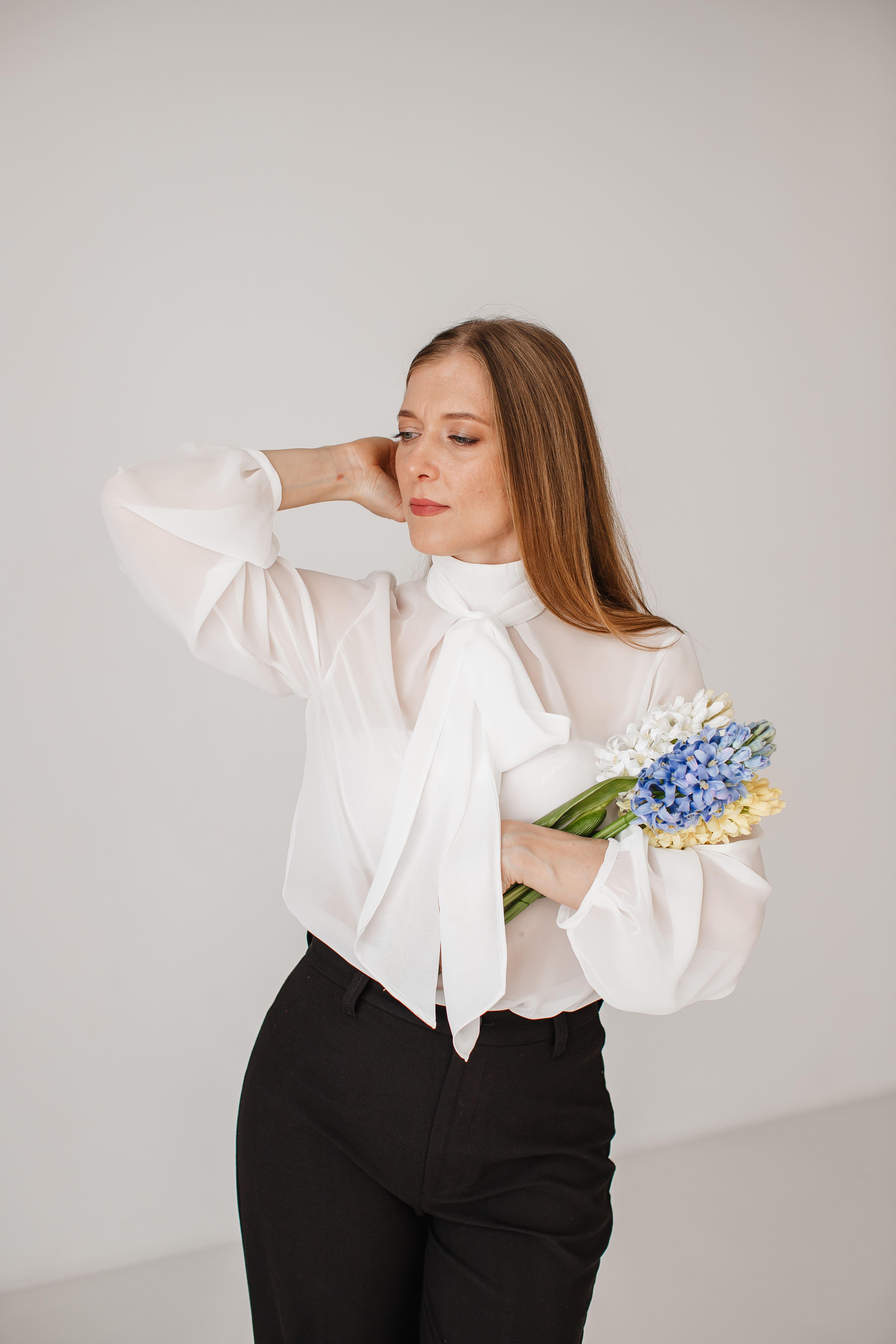 Блуза жіноча VSlatinina напівпрозора шифонова з бантом XS Айворі (01234567819) - фото 9 Блуза жіноча VSlatinina напівпрозора шифонова з бантом XS Айворі (01234567819) - фото 9