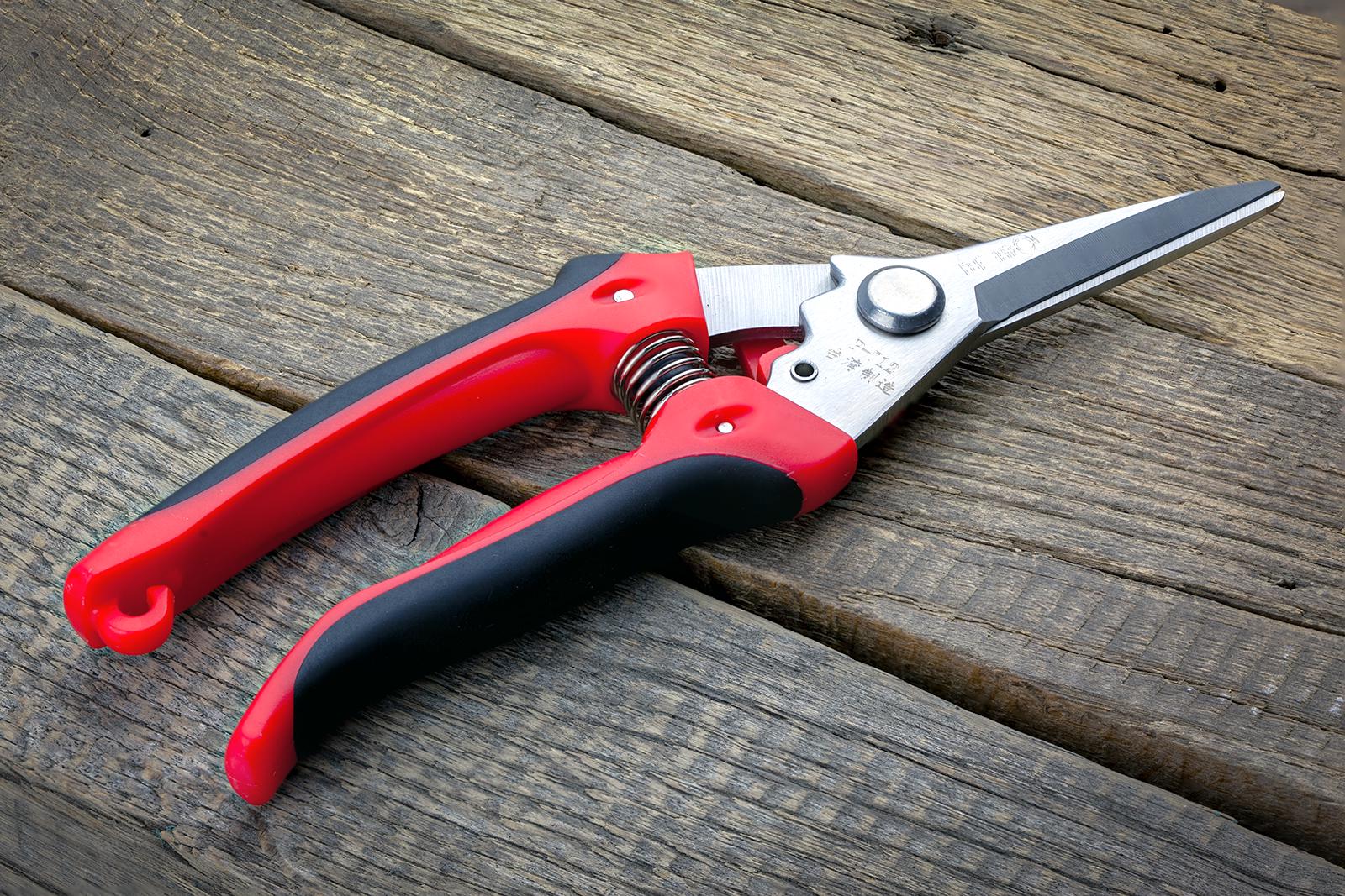 Секатор-ножиці садові Sagawata з нержавіючої сталі 200 мм (P-712) - фото 7 Секатор-ножиці садові Sagawata з нержавіючої сталі 200 мм (P-712) - фото 7