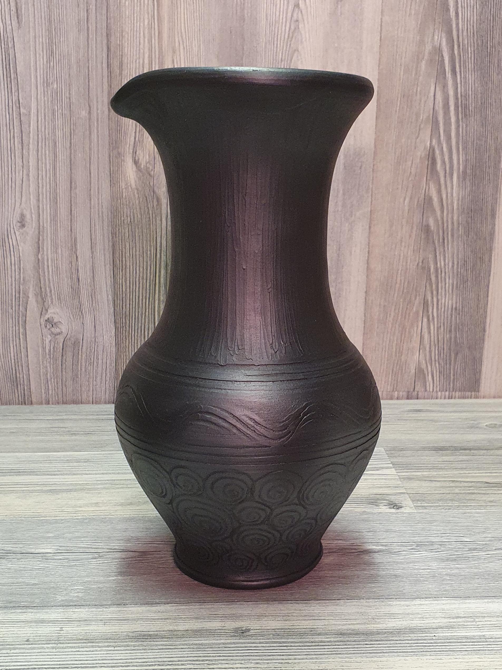 Кувшин из черной глины (5292)