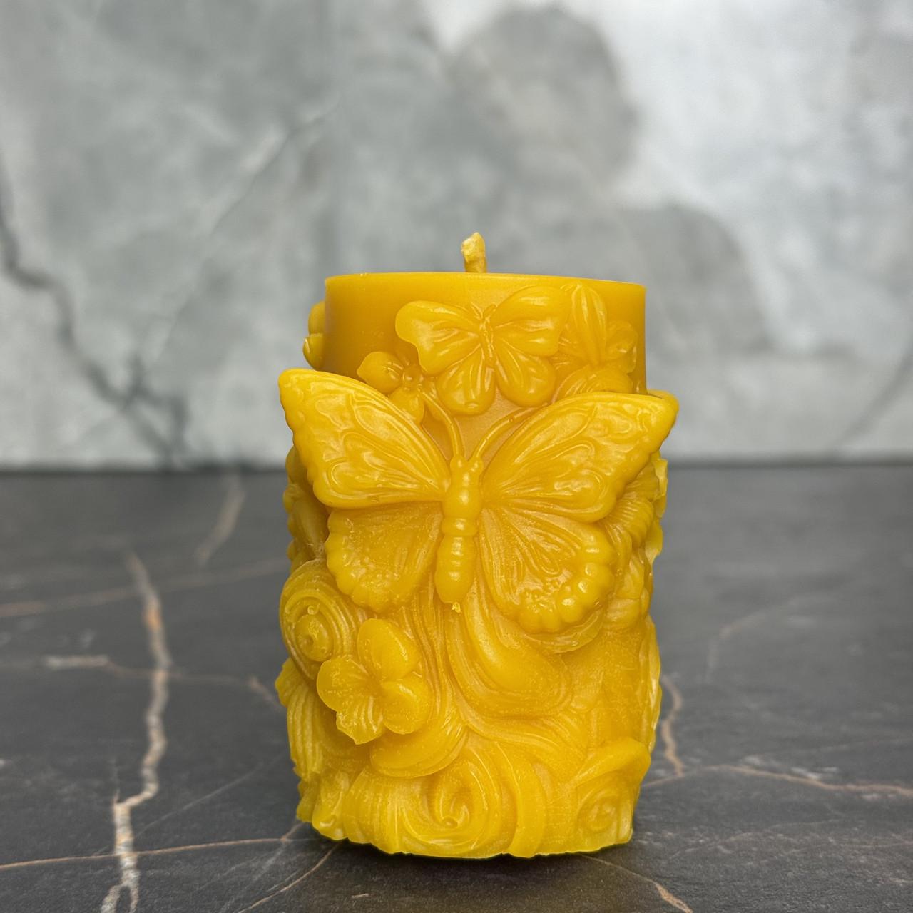 Свеча фигурная из пчелиного воска Бабочки ручная работа на подарок