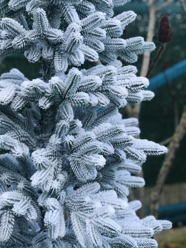 Ялинка лита Traditional Slim 220 см Засніжений (235/220/GS) - фото 6