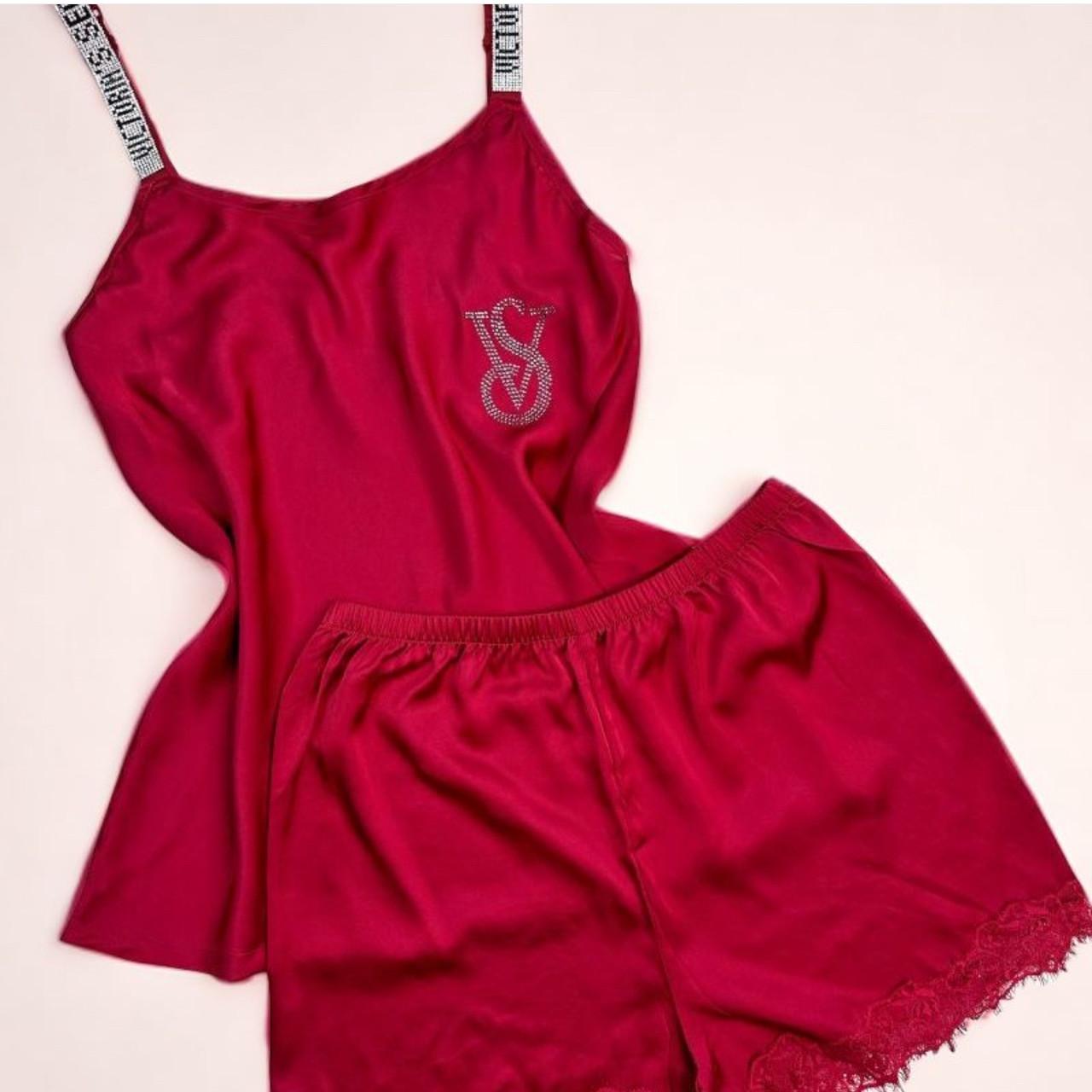 Піжама шовкова Victoria's Secret з майкою та стразами S Червоний (2033) - фото 2 Піжама шовкова Victoria's Secret з майкою та стразами S Червоний (2033) - фото 2