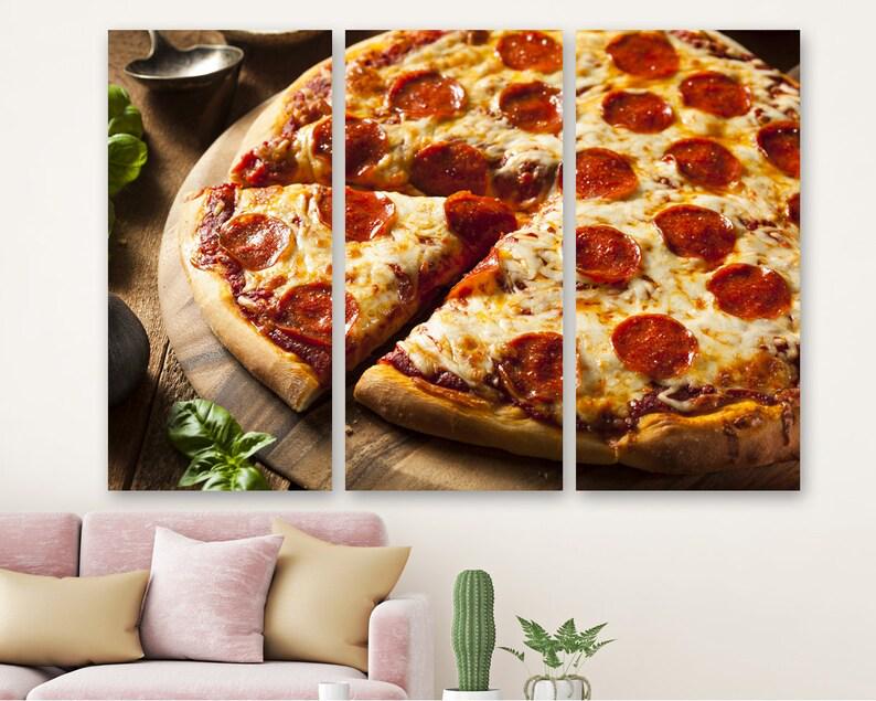 Модульная картина на холсте из трех частей KIL Art Сочная пицца 128x81 см (M3_L_283)