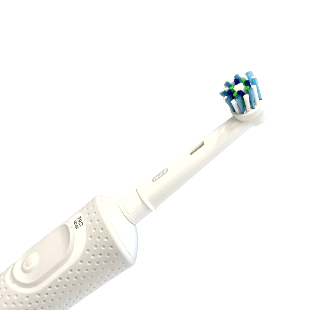 Электрическая зубная щетка Oral-B Braun Vitality Cross Action D100 White (23456) - фото 8