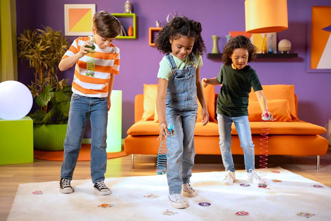 Гра дитяча активна Goliath Вперед, вперед, НЛО! (iz15964) - фото 2 Гра дитяча активна Goliath Вперед, вперед, НЛО! (iz15964) - фото 2