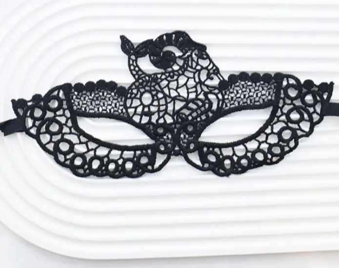 Маска маскарадная для лица унисекс Рыба One size Черный (908300)