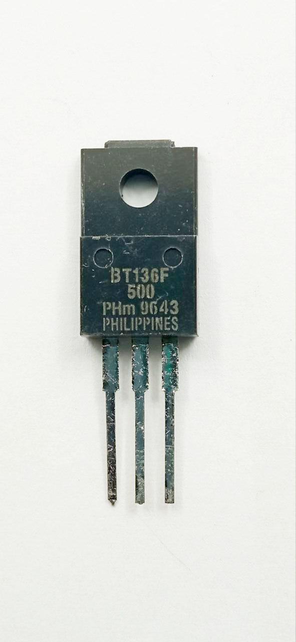 Симістор BT136F-500 4A 500V TO-220F (07368) Симістор BT136F-500 4A 500V TO-220F (07368)